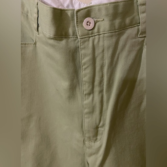 Aloe Green Women’s Stretch Lee Capri Khakis - Picture 2 of 8